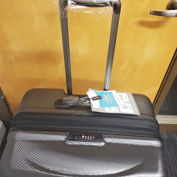 Ricardo Montecito Hardside Large Suitcase - Picture 6 of 15